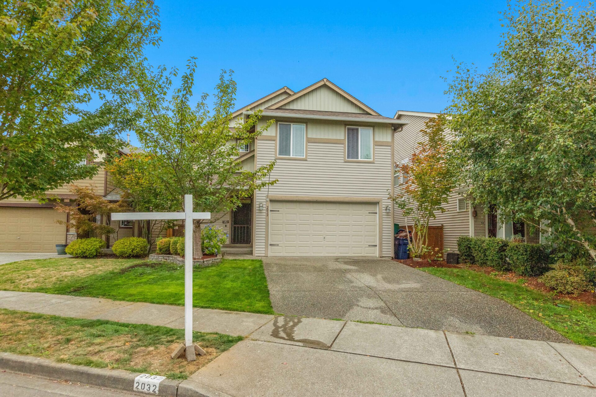 2032 Lake Stevens — front exterior